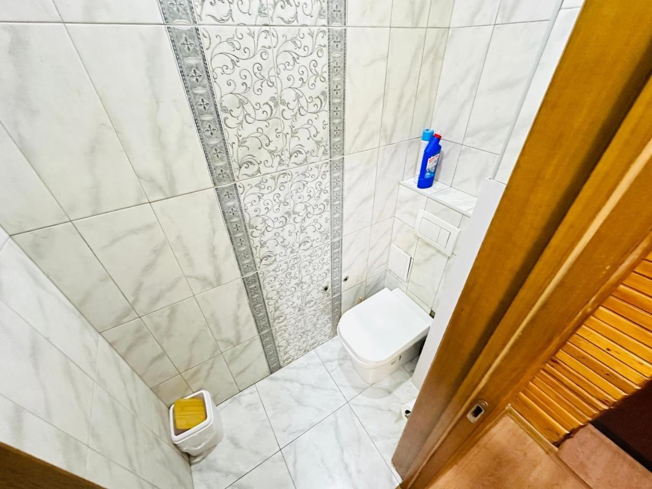 3 Ком Квартира На Абая Сейфуллина Almaty Exterior photo